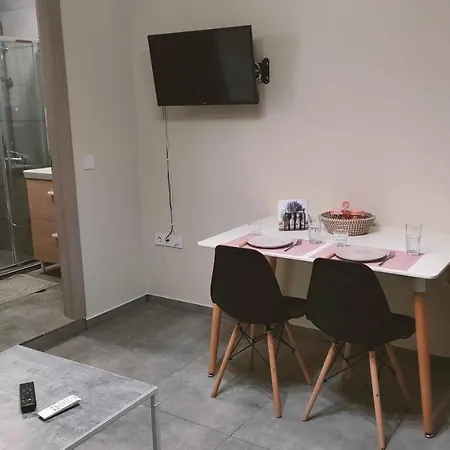 Cosy Hanya